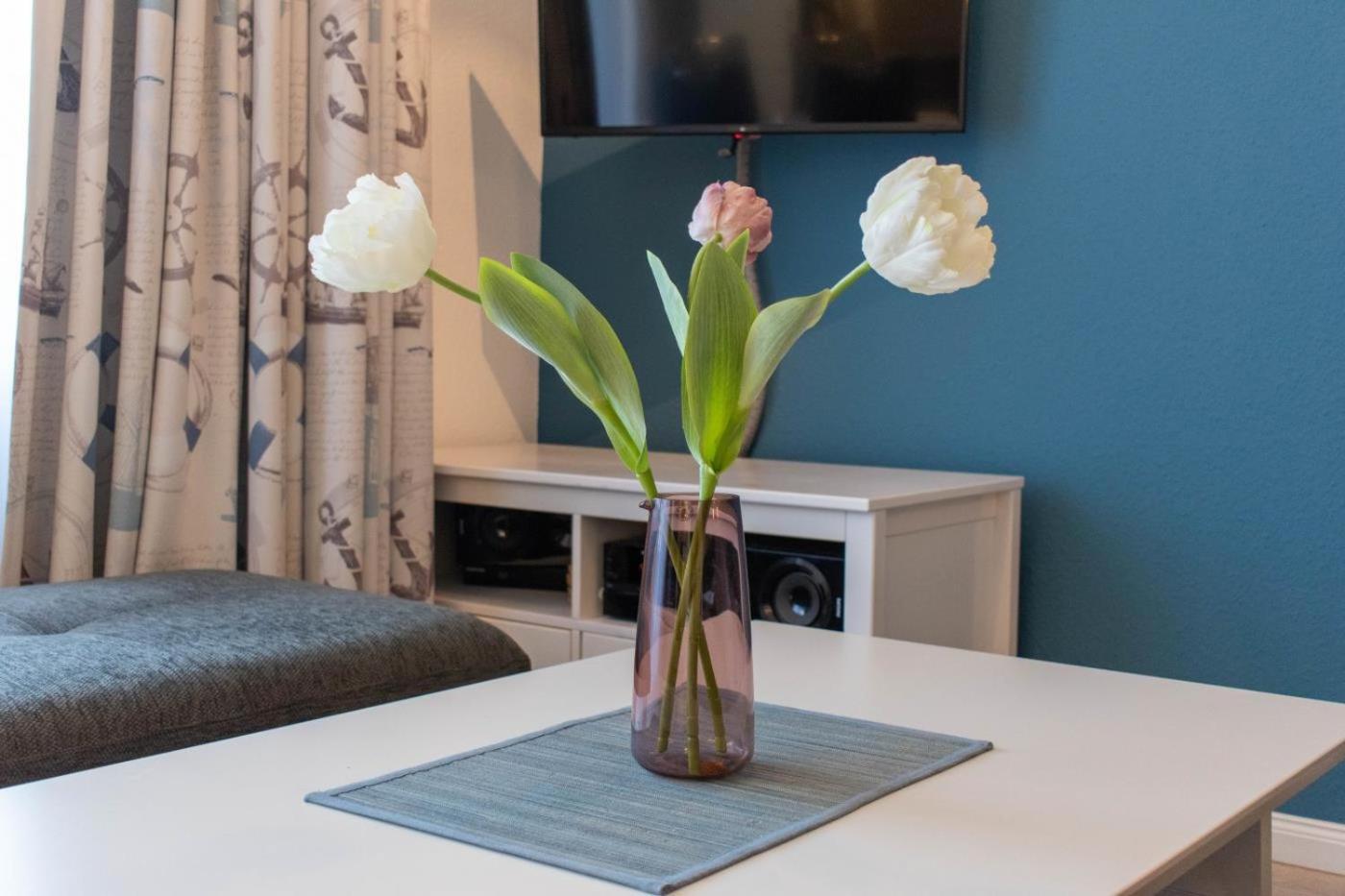 Ferienwohnung Bodo'S Strandkorb 뤼베크 외부 사진
